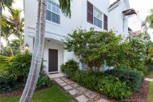 7782 SW 54th Ave, Miami, FL 33143, Sold 11/27/17