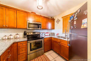 1750 W 46th St, Hialeah, FL 33012, Sold 12/11/17