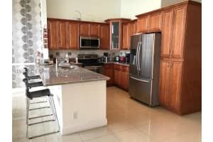 312 Bridgeton Rd, Weston, FL 33326, Sold 01/30/18