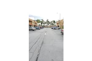 2750 W 60th Pl, Hialeah, FL 33016, Sold 11/10/17