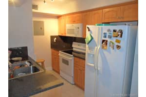 421 NW 107th Ave, Miami, FL 33172, Sold 11/16/17