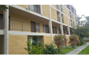 9210 Fontainebleau Blvd, Miami, FL 33172, Sold 01/26/18