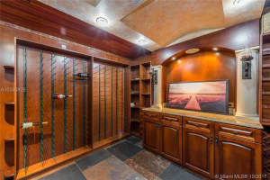 10986 SW 74th St, Miami, FL 33173, Sold 12/04/17