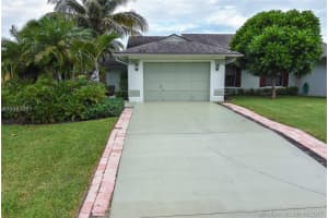 4596 SE Geneva Dr, Stuart, FL 34997, Sold 12/15/17