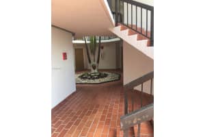 9417 Fontainebleau Blvd, Miami, FL 33172, Sold 11/15/17