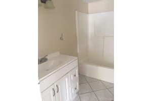 9417 Fontainebleau Blvd, Miami, FL 33172, Sold 11/15/17