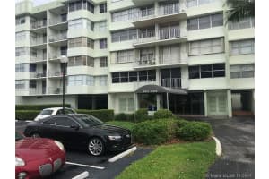 16558 NE 26th Ave #4h, North Miami Beach, FL 33160, Sold 02/12/18