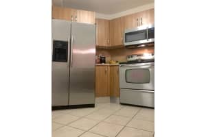 9419 Fontainebleau Blvd, Miami, FL 33172, Sold 11/30/17