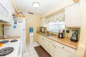 6804 NW 27th Ct, Sunrise, FL 33313, Sold 11/28/17