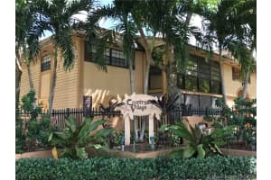 18815 NW 62nd Ave, Hialeah, FL 33015, Sold 11/17/17