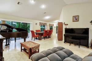 5715 SW 88th Ave, Cooper City, FL 33328, Sold 12/11/17