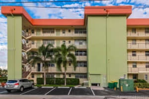 5321 NE 24th Terrace, Fort Lauderdale, FL 33308, Sold 07/09/18