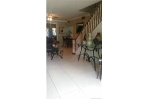 8411 NW 7th St, Miami, FL 33126, Sold 02/23/18