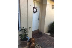 8944 NW 53rd St, Sunrise, FL 33351, Sold 11/30/17