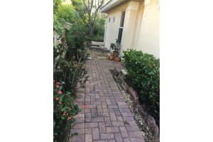 8944 NW 53rd St, Sunrise, FL 33351, Sold 11/30/17