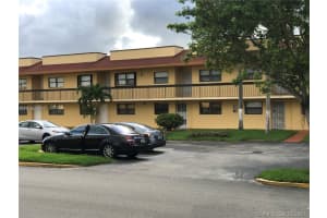 8879 Fontainebleau Blvd, Miami, FL 33172, Sold 01/18/18