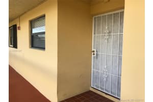 8879 Fontainebleau Blvd, Miami, FL 33172, Sold 01/18/18