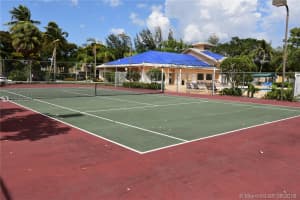 200 Palm Cir W, Pembroke Pines, FL 33025, Sold 10/10/18