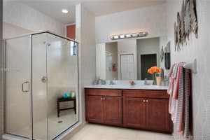 11424 SW 252nd St, Homestead, FL 33032, Sold 11/30/17