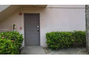 7210 NW 179th St, Hialeah, FL 33015, Sold 11/14/17