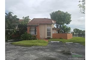 9903 NW 9th St Cir, Miami, FL 33172, Sold 01/16/18