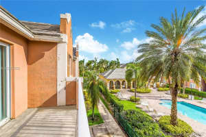 655 SW 111th Way, Pembroke Pines, FL 33025, Sold 12/07/17