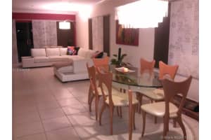 6432 NW 188th Ln, Hialeah, FL 33015, Sold 11/15/17