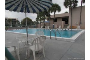 8625 NW 8th St, Miami, FL 33126, Sold 11/15/17