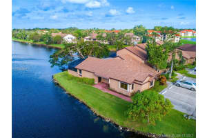 9587 NW 38th Pl, Sunrise, FL 33351, Sold 12/22/17