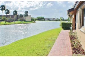 9587 NW 38th Pl, Sunrise, FL 33351, Sold 12/22/17