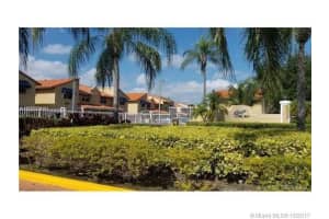 6910 NW 173rd Dr, Hialeah, FL 33015, Sold 12/04/17