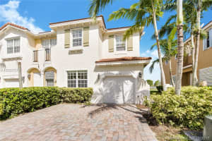 3172 NE 11th St, Homestead, FL 33033, Sold 12/07/17