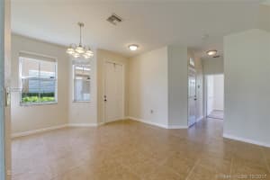 3172 NE 11th St, Homestead, FL 33033, Sold 12/07/17