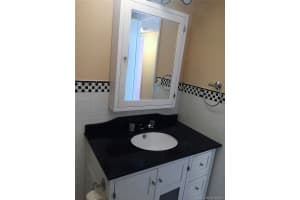 8501 NW 8th St, Miami, FL 33126, Sold 11/27/17