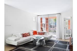 125 Jefferson Ave, Miami Beach, FL 33139, Sold 02/27/18