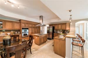15634 NW 81st Ct, Miami Lakes, FL 33016, Sold 12/08/17