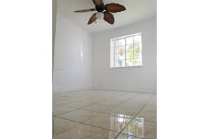 7491 NW 169th Ln, Hialeah, FL 33015, Sold 12/12/17
