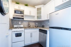 710 Washington Ave, Miami Beach, FL 33139, Sold 11/14/17