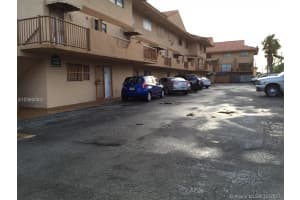 220 W 68th St, Hialeah, FL 33014, Sold 11/17/17