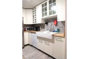 6886 N Kendall Dr APT D207, Pinecrest, FL 33156, Sold 02/16/18