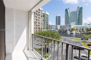 400 Leslie Dr, Hallandale Beach, FL 33009, Sold 12/15/17
