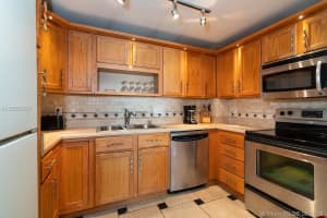 401 Golden Isles Dr, Hallandale Beach, FL 33009, Sold 06/29/18