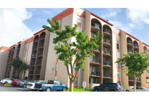 5201 NW 7th St, Miami, FL 33126, Sold 12/26/17