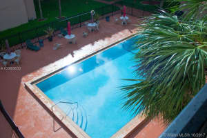 5201 NW 7th St, Miami, FL 33126, Sold 12/26/17