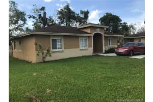 890 SW 9th Plaza, Homestead, FL 33034, Sold 12/08/17