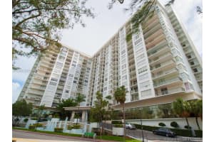 4101 Pine Tree Dr, Miami Beach, FL 33140, Sold 11/30/17