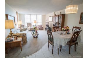 4101 Pine Tree Dr, Miami Beach, FL 33140, Sold 11/30/17