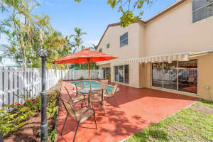 15631 SW 98th St, Miami, FL 33196, Sold 01/09/18