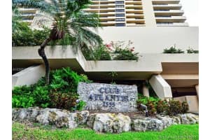 2555 Collins Ave, Miami, FL 33140, Sold 04/26/18
