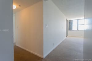 2555 Collins Ave, Miami, FL 33140, Sold 04/26/18